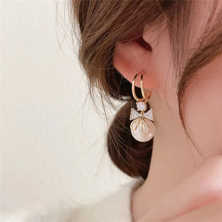 Simulation Pearl Long Earrings – Women's Flower Rhinestone Wedding Pendant Earrings - JS District